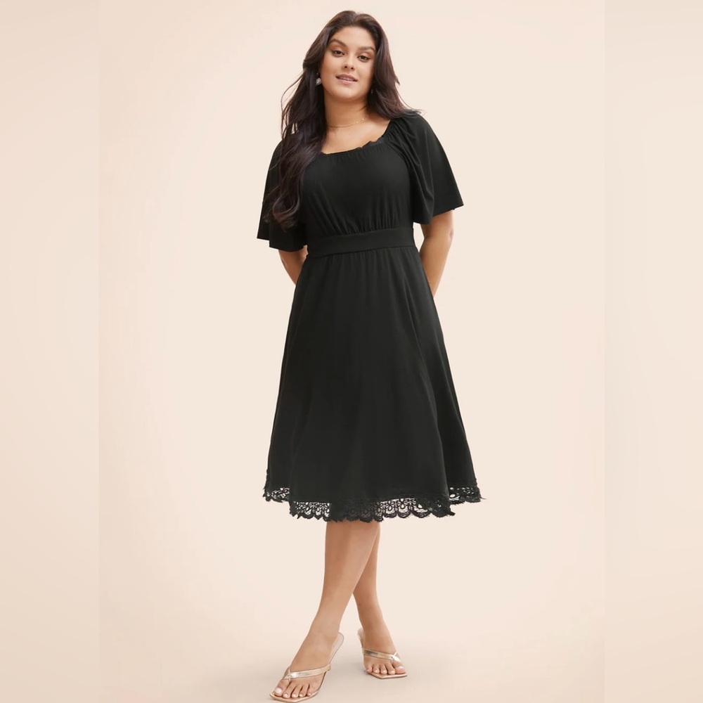 BLOOMCHIC plain lace insert gathered square-neck Black Dress. Super cute! NEW